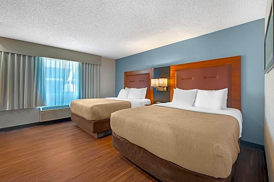 Quality Inn & Suites At Coos Bay