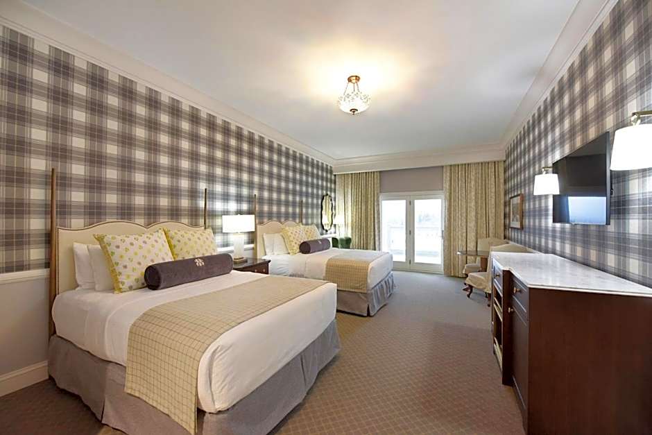 Photo 1 of 3 of 2 Queen Beds, Presidential Wing