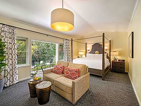 Vineyard King Suite with Sofa Bed, Fireplace, Patio, Jacuzzi Tub and Garden View