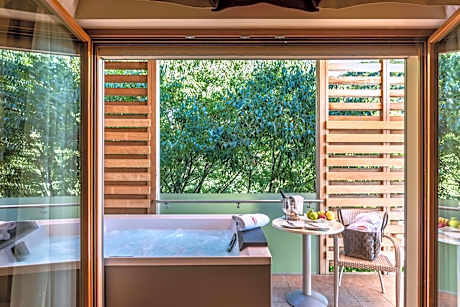 Double Room with Spa Bath