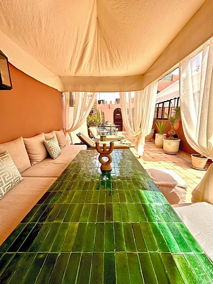 Riad Laora By La Siredrah