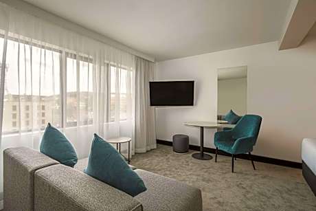 Executive Queen Room