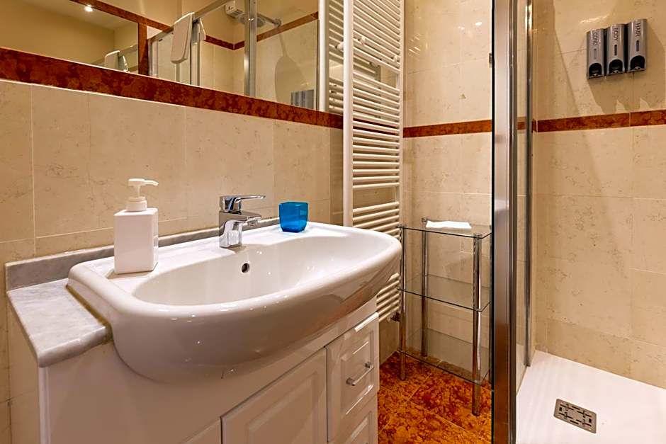 BolognaRoomscom - Santo Stefano Apartments