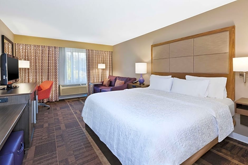 Hampton Inn By Hilton Waterbury