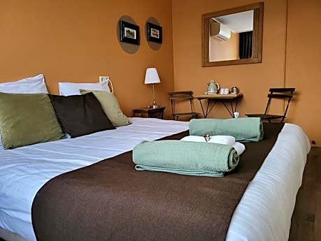 Double Room with Private Bathroom