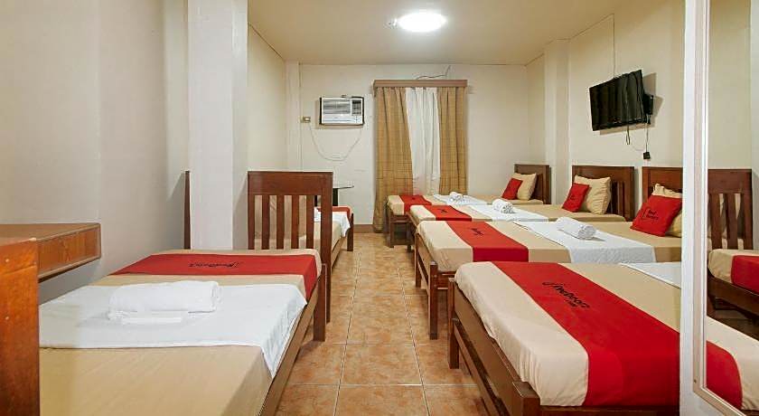 RedDoorz @ Plaza La Paz Iloilo City