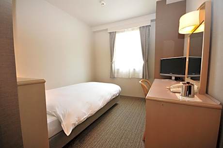 Single Room - Smoking - Long Stay