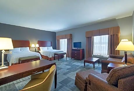 2 Queens Mobility/Hearing Access Tub Nosmok