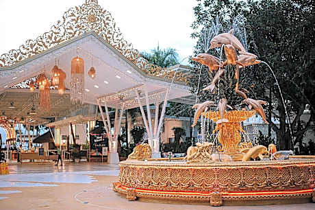 VILLA EXCELLANCE BEACH AND WAVE POOL RESORT