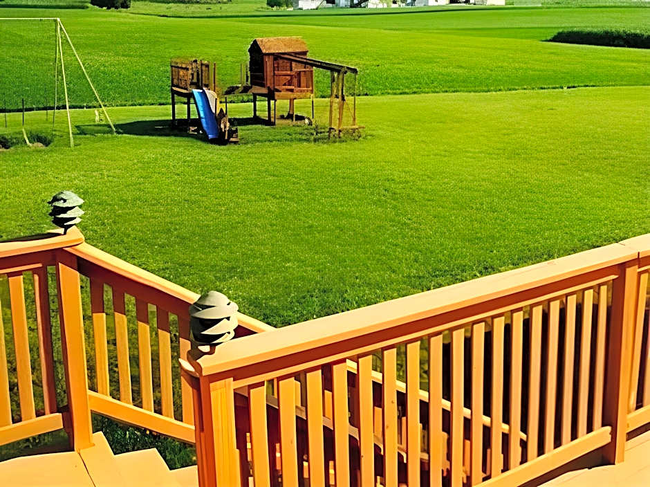 Harvest Drive Family Inn - Renovated Rooms