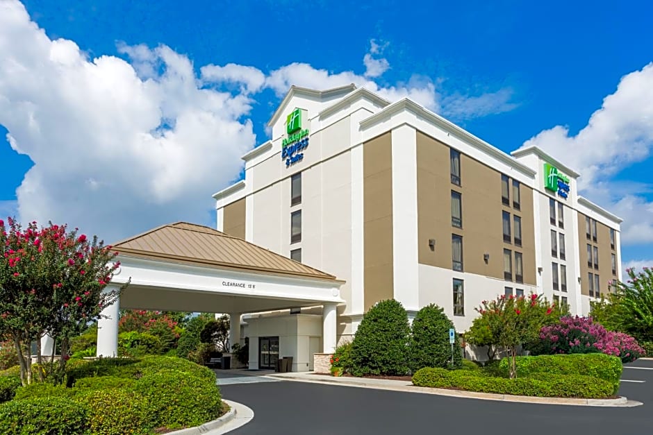 Holiday Inn Express & Suites Wilmington-University Center, an IHG Hotel