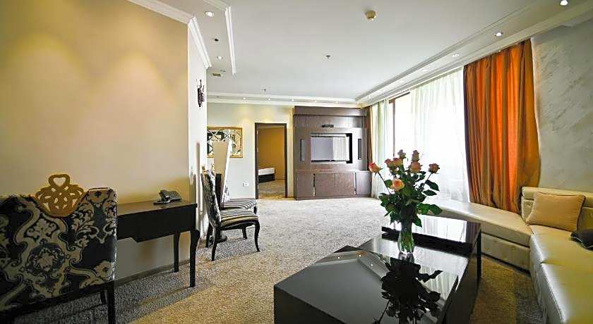 Imperial Palace Hotel