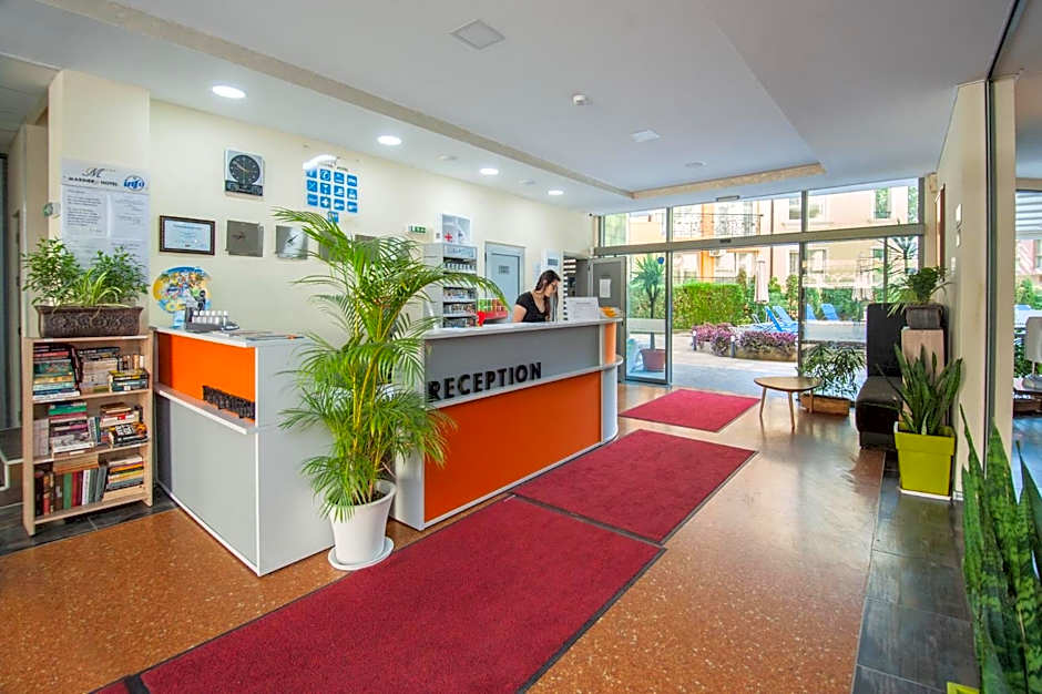 Mariner's Hotel - Self Catering - Adults Only