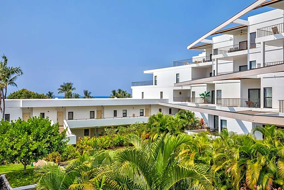 Royal Sea Cliff Kona By Outrigger