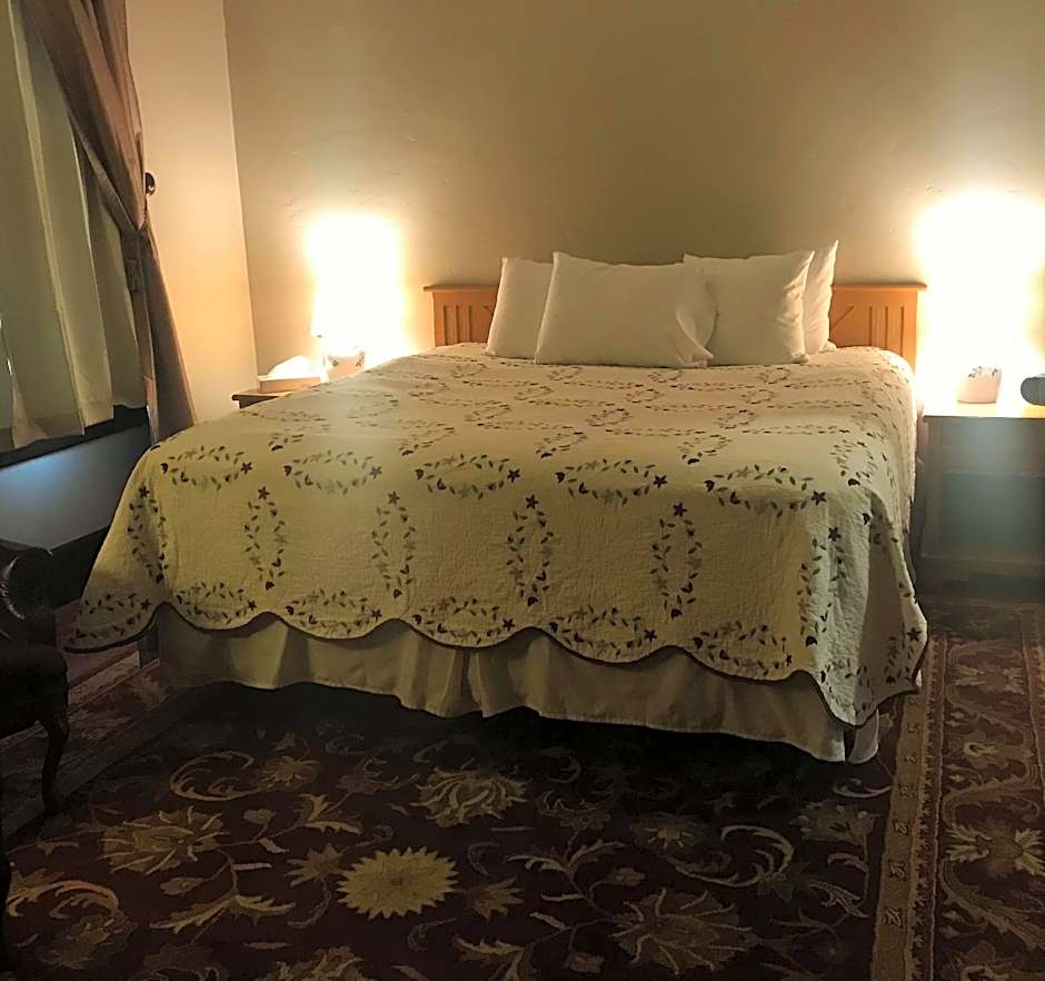 Riverside Hot Springs Inn & Spa - Adults Only