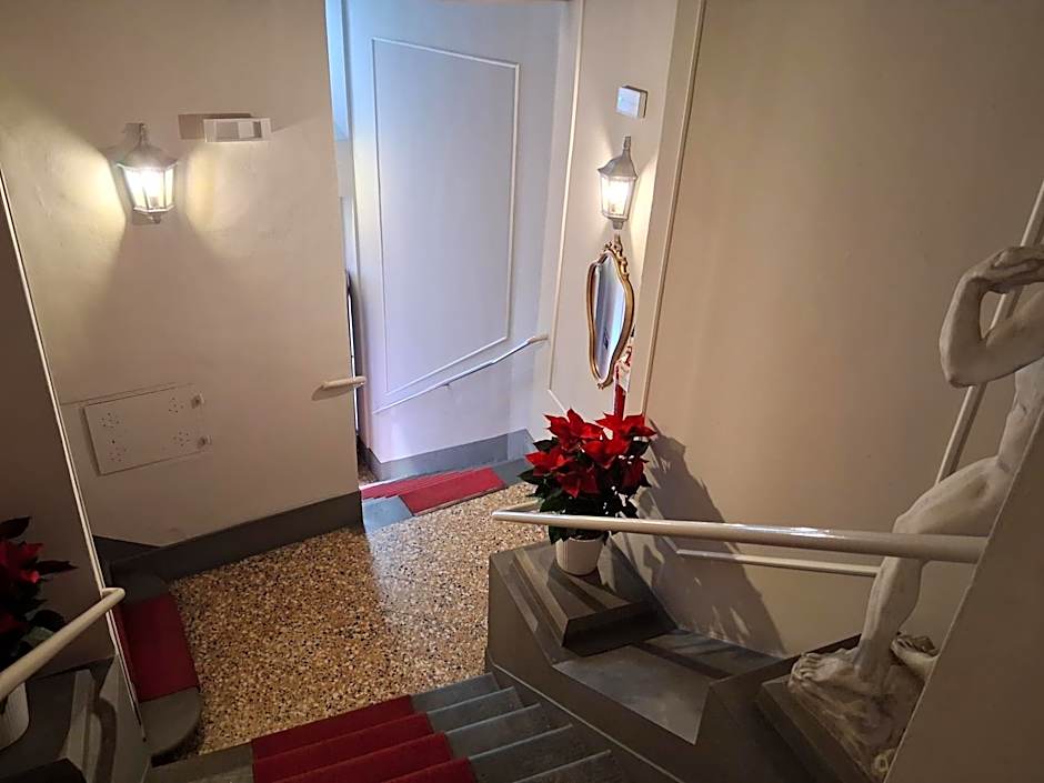 Hotel Tourist House
