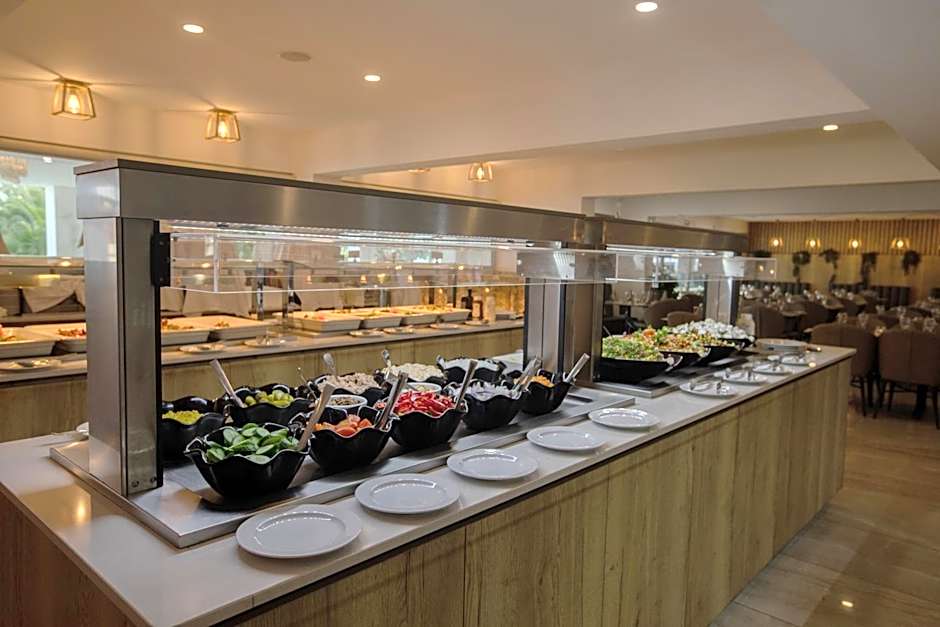 Bohemian Gardens Hotel