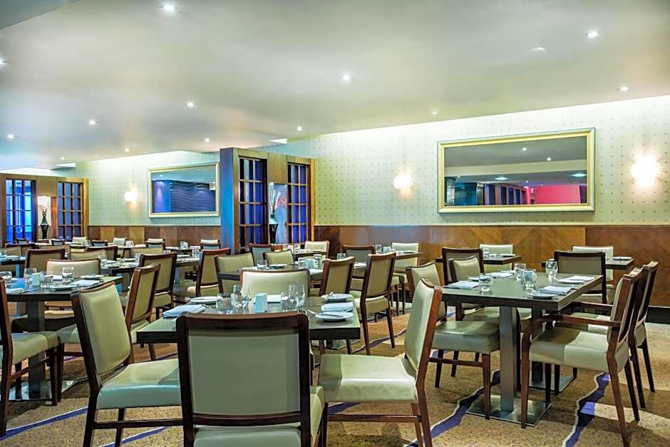 Crowne Plaza London Ealing By IHG