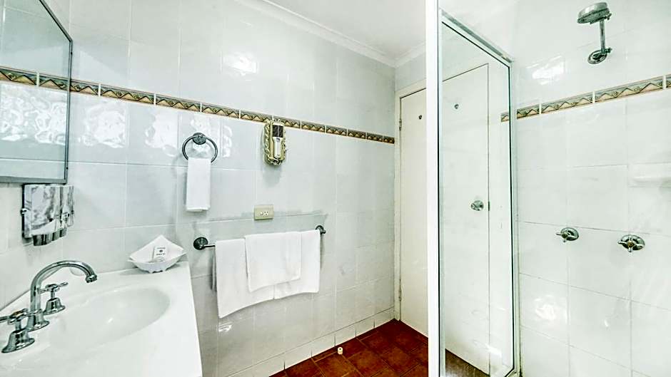 Top of the Town Motel