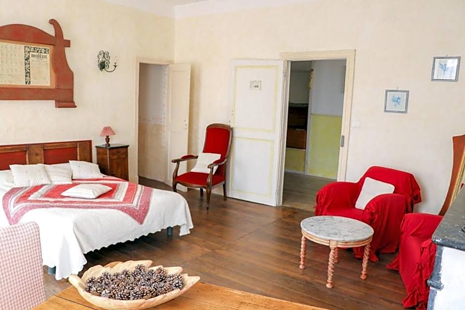 DOMAINE DE MARLAS - CHAMBRES D'HÔTES