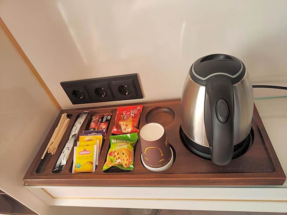 Luxury Airport Hotel By Zazzoni-İstanbul Airport