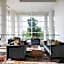 Renaissance by Marriott Schaumburg Convention Center Hotel