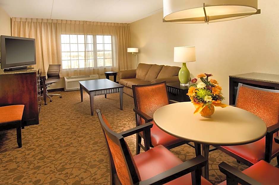 DoubleTree By Hilton Hotel Dulles Airport-Sterling