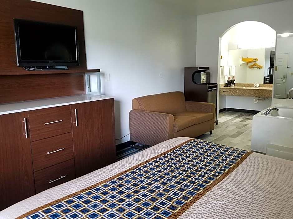 HomeBridge Inn & Suites