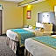La Quinta Inn & Suites by Wyndham Dallas Grand Prairie South
