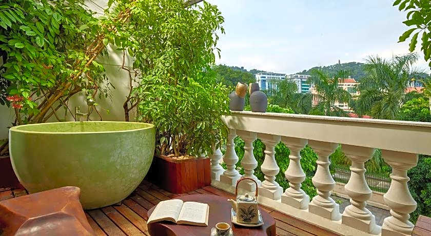 Draha Halong Hotel - Serenity, Charm and Nature - A Vietnamese Favorite