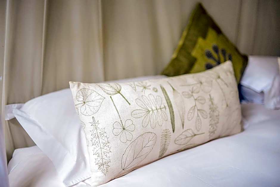 Madi a Thavha Mountain Lodge