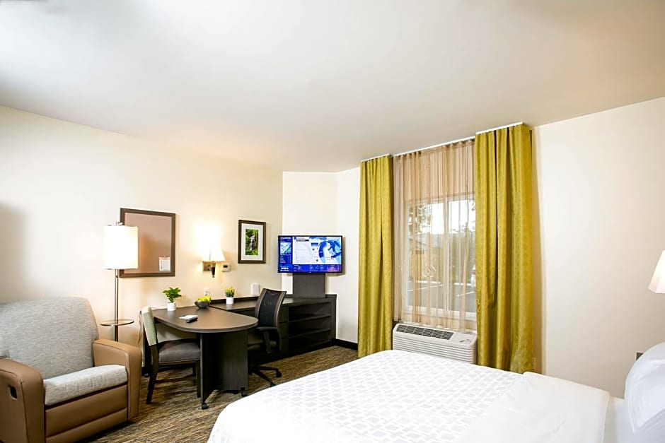 CANDLEWOOD SUITES - JACKSONVILLE - MAYPORT By IHG