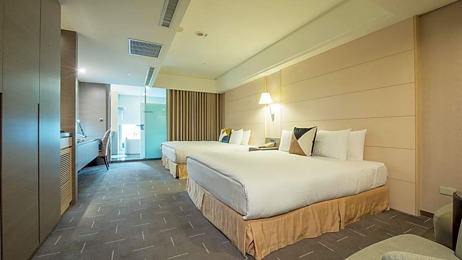 CHECK inn Select Taichung Dadun