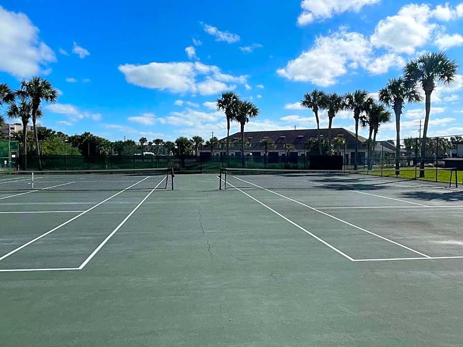 Ocean Village Club B-17