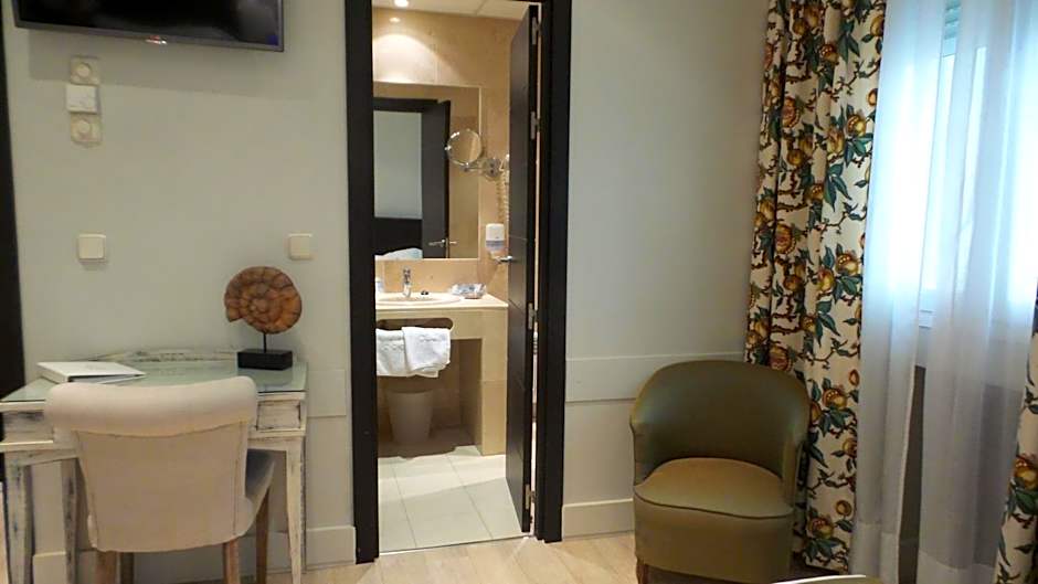 Hotel Moderno Puerta del Sol