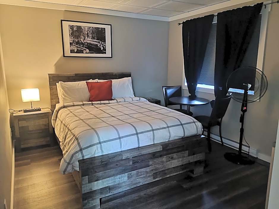 The Cache Hotel and Lodgings