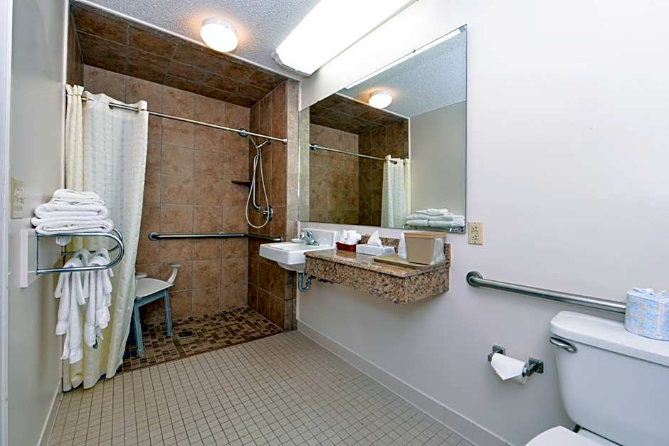 Briarwood Inn Of Geneva