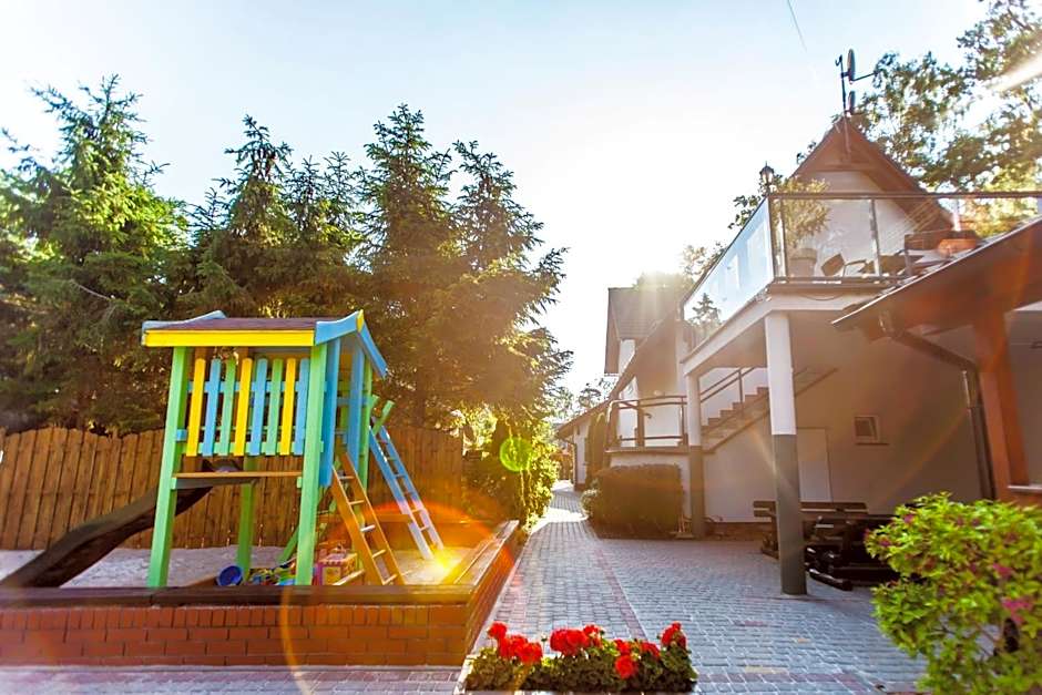 Angela Domki i Pokoje