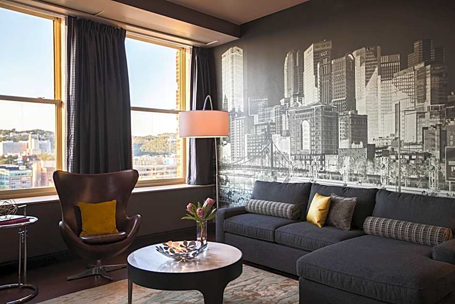 Renaissance by Marriott Pittsburgh Hotel