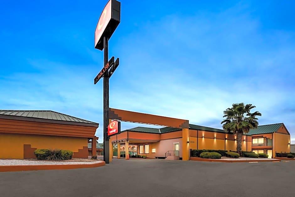 Econo Lodge Del Rio