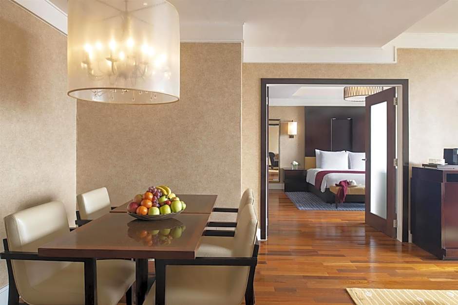 Photo 1 of 11 of Executive Suite
