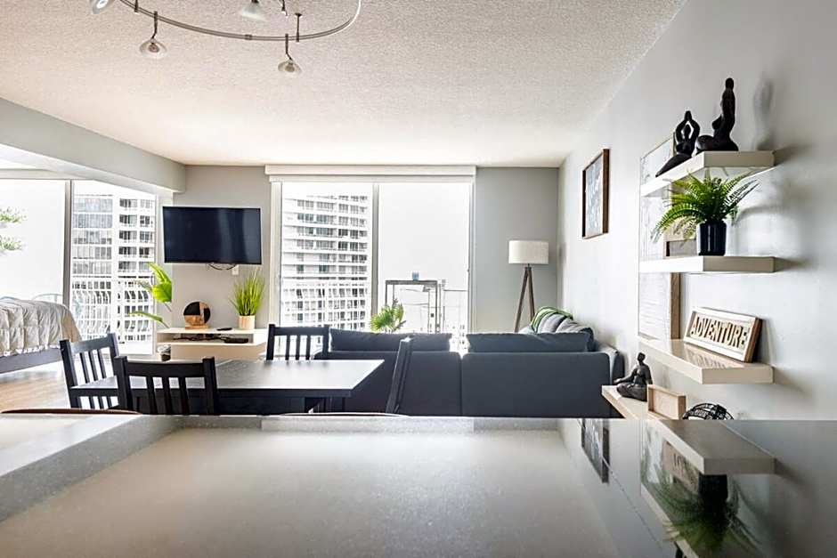 Brickell Center w/City & Bay View + FREE Parking!