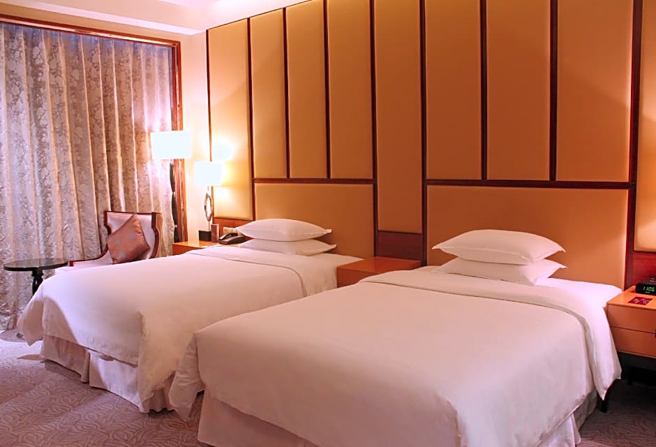 Sheraton Qingdao Jiaozhou Hotel