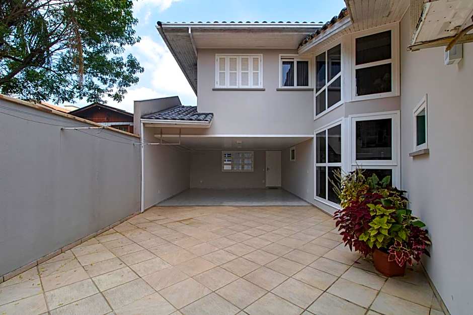 Casa c piscina, churrasq e Wi-Fi, lazer completo