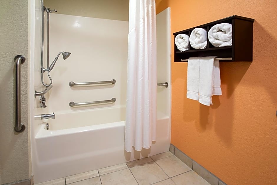 Holiday Inn Express Hotel & Suites Lexington By IHG
