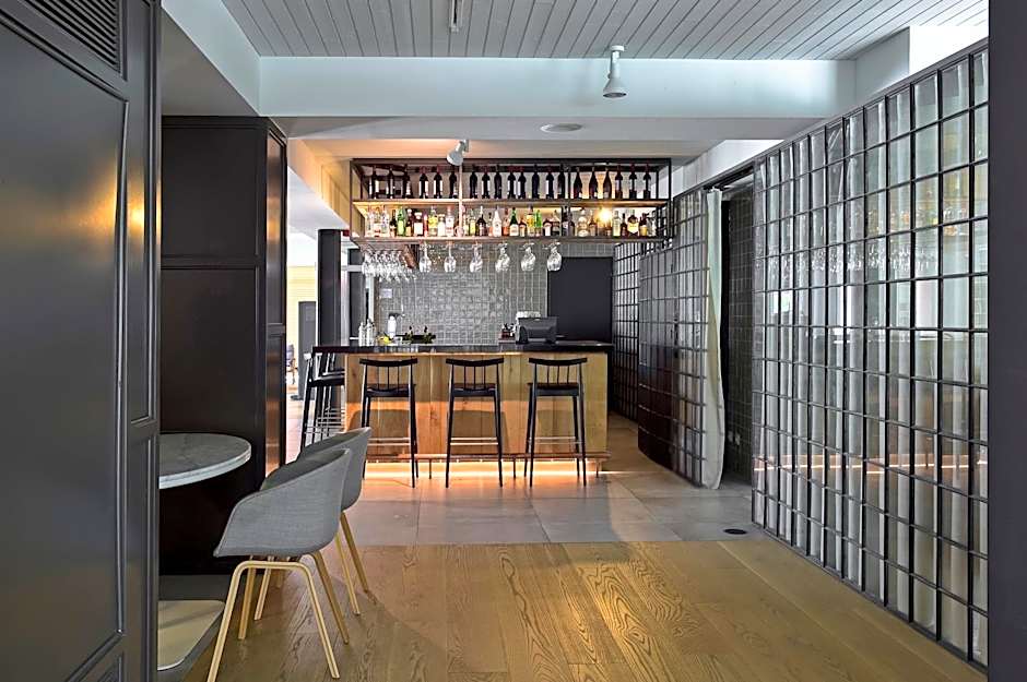 Aqualuz Lagos by The Editory