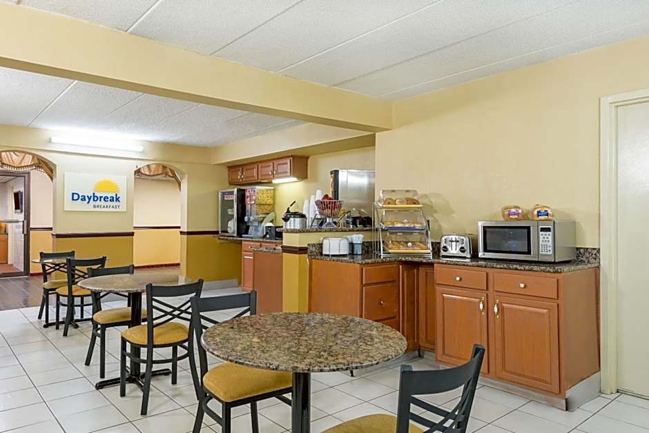 Days Inn by Wyndham Hagerstown I-70