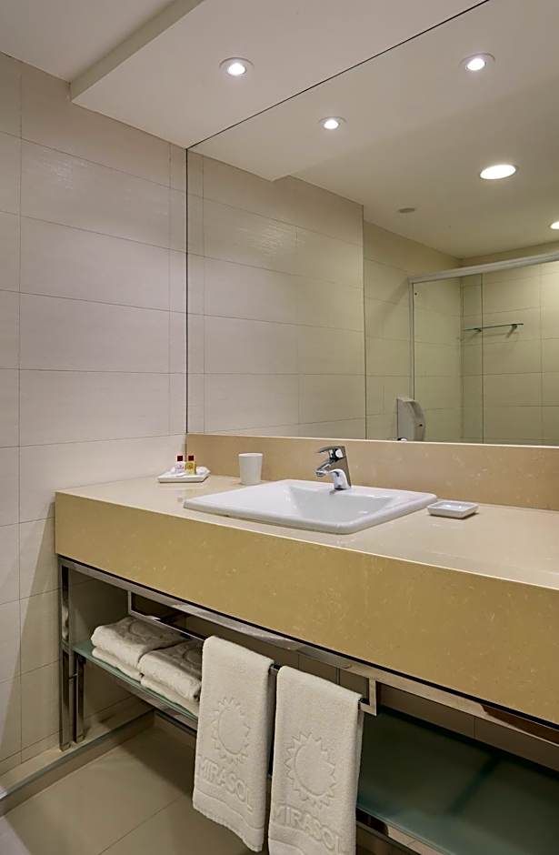 Mirasol Copacabana Hotel