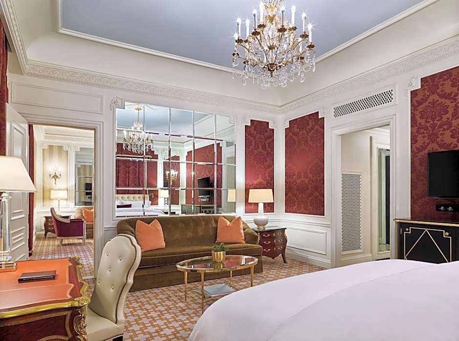 5th & 55th Residence Club