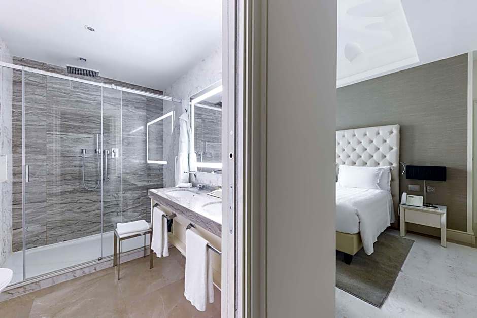 Aleph Rome Hotel, Curio Collection By Hilton